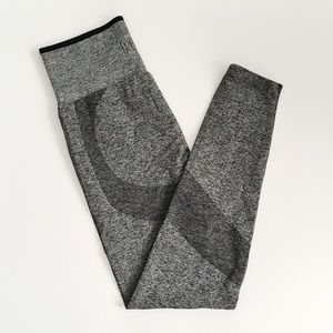 PINK Victoria’s Secret Gray Seamless Workout Tight